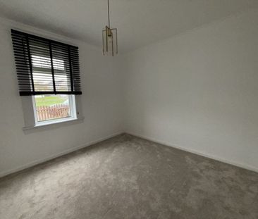 Muirhall Terrace, Shotts, ML7 - Photo 2