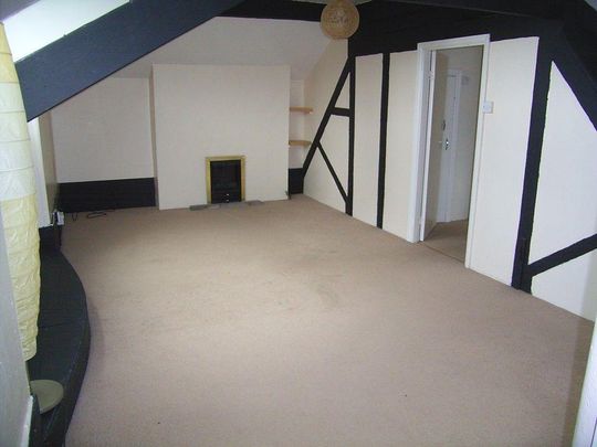 3 bedroom apartment to rent - Photo 1