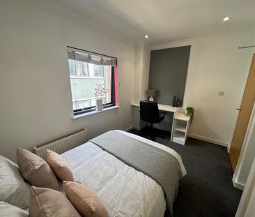 4 bedroom flat to rent - Photo 5