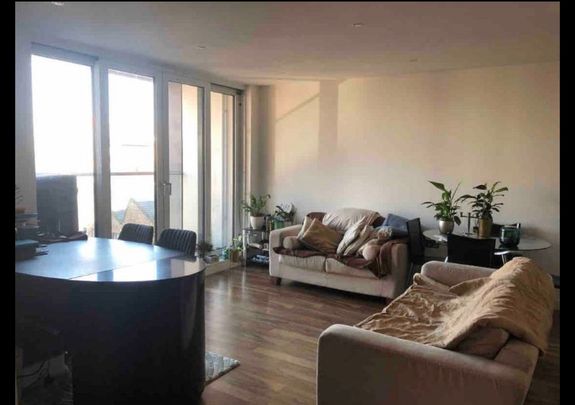 Room in a Shared Flat, Milliners Wharf, M4 - Photo 1