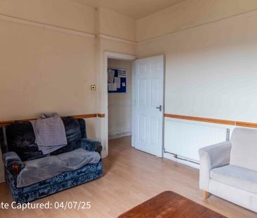 32, Barbican Road - Photo 1