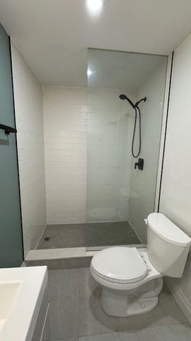 For Lease - 388 woodbine Avenue Unit# Lower, Toronto, Ontario - Photo 2