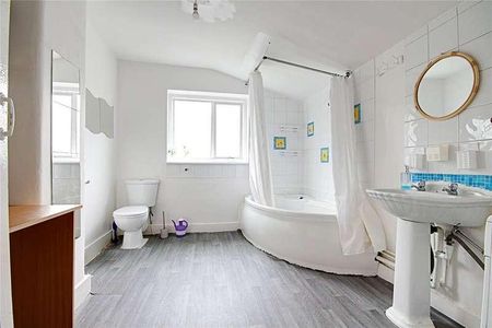 Shrubbery Road, London, N9 - Photo 3