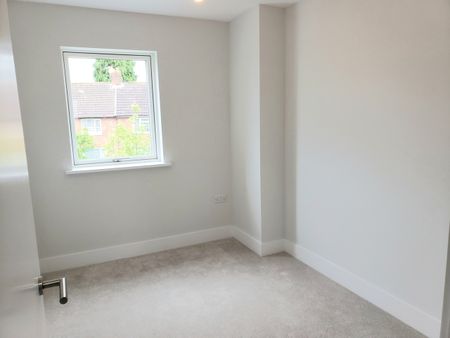 4 Bed Semi-Detached House, Bristol, BS10 - Photo 3