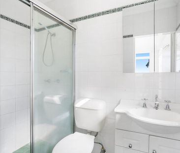Modern 3 Bedroom apartment with Huge Entertaining Area - Photo 4