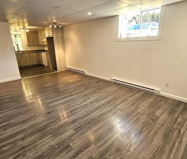 Beau 4 ½ dans un demi sous-sol ! Disponible dès maintenant ! - Photo 1