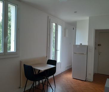Location Appartement 1 pièce 27m² BERGERAC 24100 - Photo 1