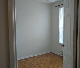 2-BR Apartment - On SUBWAY Line - Photo 1