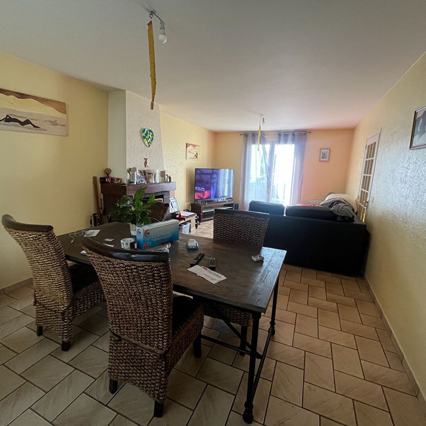 Location maison 4 pièces, 97.00m², Cholet - Photo 1