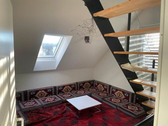 Moderne 3.5-Zimmerwohnung an sehr zentraler und schöner Lage - Photo 1