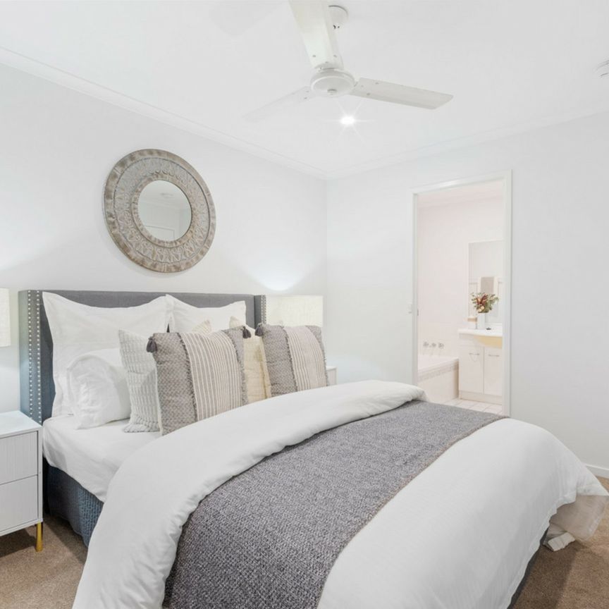 28 Walton Cresent, Murrumba Downs QLD, Belconnen - Photo 1