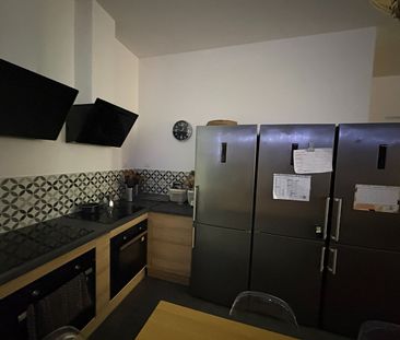 Chambre meublée colocation – 16,46m2 – Rue de Solférino réf 1501-1 - Photo 5