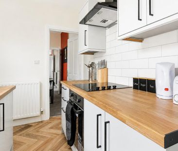 4 bedroom terraced house to rent - Photo 5