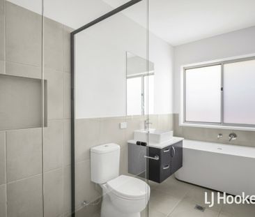 Brand New 4 Bedroom Home - Available Now! - Photo 1