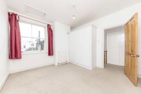 3 bedroom terraced house to rent - Photo 4