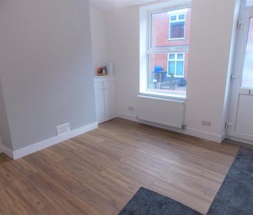 3 bed terraced to rent Third Avenue, DE7 - Photo 3