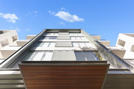 Chic Urban Living in the Acclaimed 'Garden House' Complex - Photo 2