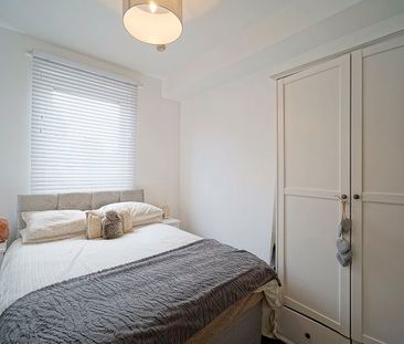 Alexandra Road Hyde Park, Leeds - Photo 3