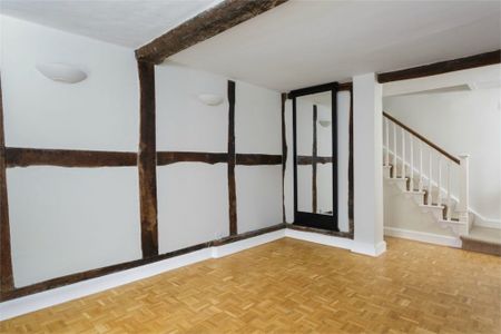 5 Bedroom House - Canon Street, Winchester - Photo 2