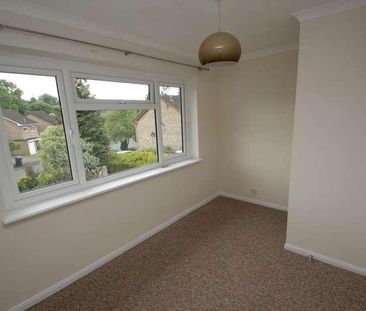 St Johns, Woking, GU21 - Photo 2