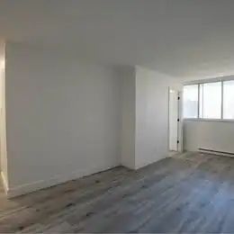 10355 Ave de Bois-de-Boulogne — 4-1/2 - Photo 1