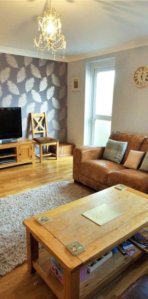 Silver Hill, Sandhurst Silver Hill, Sandhurst - Photo 1