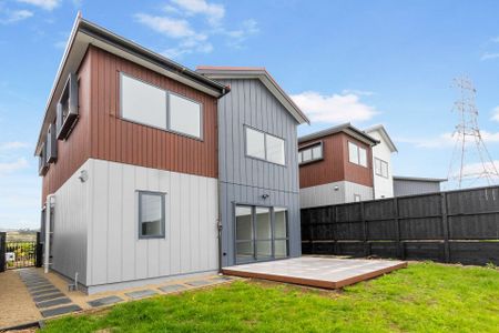 Brand New Family Home in Totara Park! - Photo 4