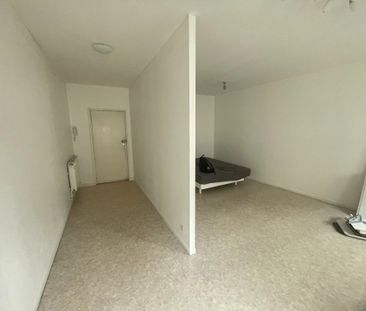 Location Appartement 1 pièces 43 m2 à Saint-Quentin - Photo 3