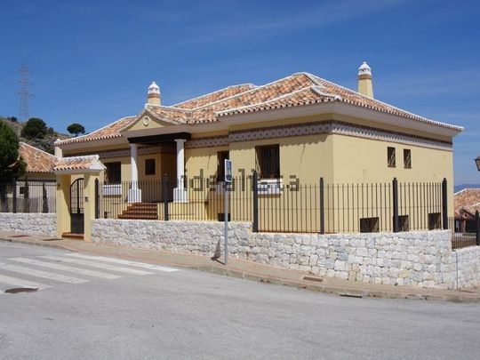 Alquiler de casa o chalet independiente en Pinos de Alhaurín - Foto 1