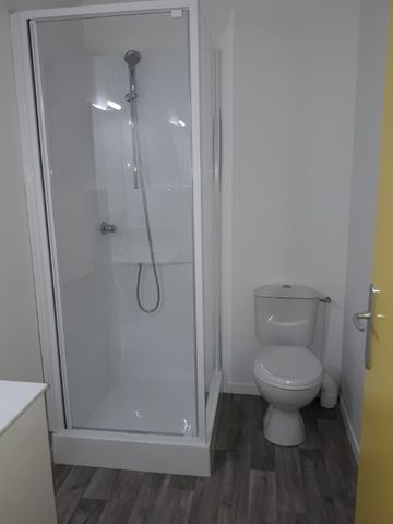 Location Appartement 1 pièce 17m² - Photo 2