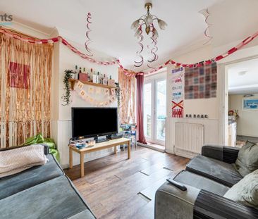 4 bedroom terraced house to rent - Photo 2