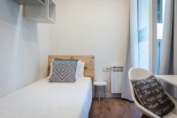 Ronda de Sant Pere, Barcelona, Catalonia 08010 - Photo 1