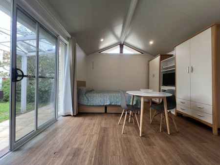 Modern Studio Granny Flat - All Bills Included! - Photo 4