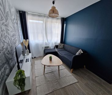 Location Appartement 1 pièce 9m² - Photo 1