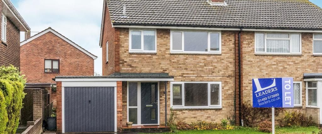 3 bedroom semi-detached house to rent - Photo 1