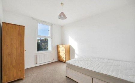 4 bedroom maisonette to rent - Photo 2