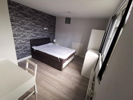 1 bedroom end of terrace house to rent - Photo 2