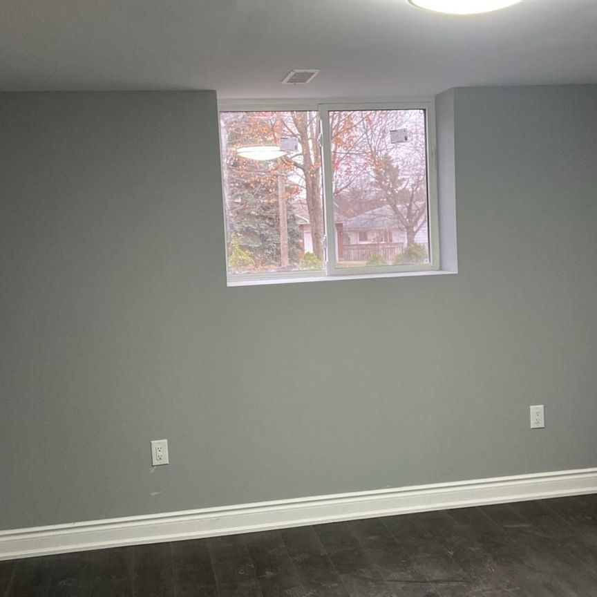 For Lease - 25 Thornridge Crescent Unit# Basement, Kitchener, Ontario - Photo 1