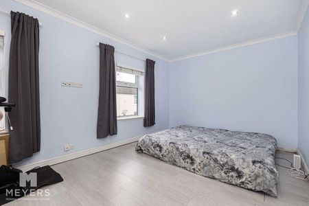 4 bedroom detached house to rent - Photo 5