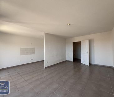 Location Appartement 3 pièces 69m² MARTIGUES 13500 - Photo 2