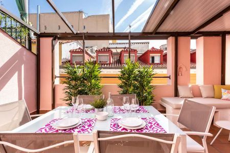 Calle de Jesús y María, Madrid, Community of Madrid 28012 - Photo 4