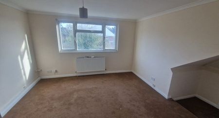 Shared property available in Uxbridge - Photo 2
