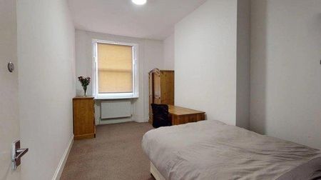 5 bedroom flat to rent - Photo 4