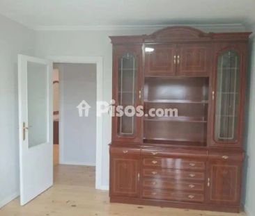 Chalet en alquiler en San Cibrao Das Viñas (Capital) - Foto 3