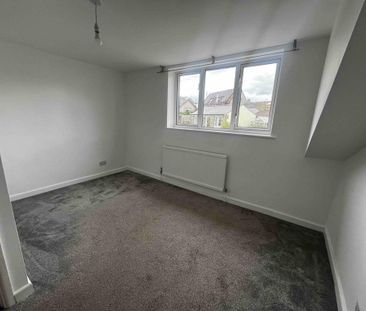 4 bedroom detached house to rent - Photo 4