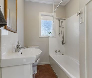 Epsom Property - Photo 4
