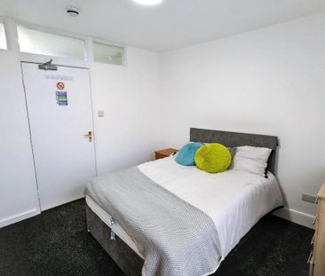 1 bedroom in a house share to rent - Photo 6