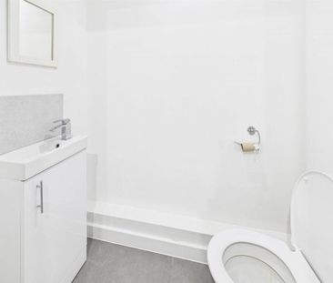 3 bedroom apartment to rent - Photo 5