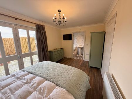 3 bedroom bungalow to rent - Photo 4