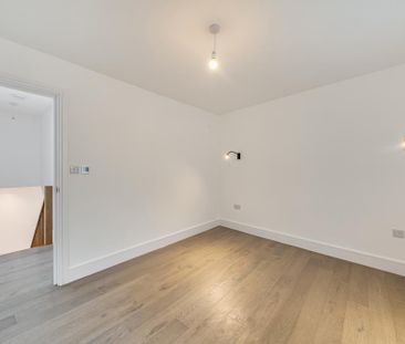 1 bedroom townhouse to rent - Photo 2